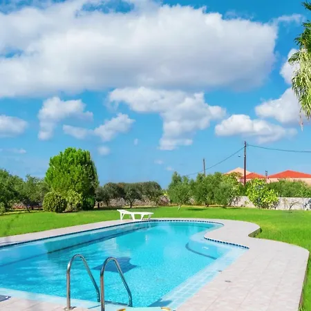 Βίλα Afroditi In Chania Near Airport With Private Pool, Free Wi-fi, Souda Bay Views, Garden Oasis Κουνουπιδιανά