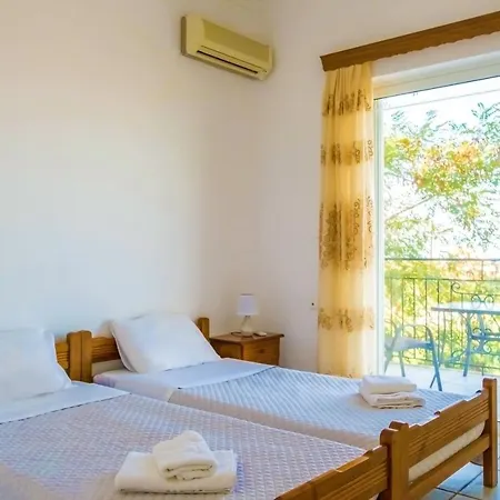 Βίλα Afroditi In Chania Near Airport With Private Pool, Free Wi-fi, Souda Bay Views, Garden Oasis *